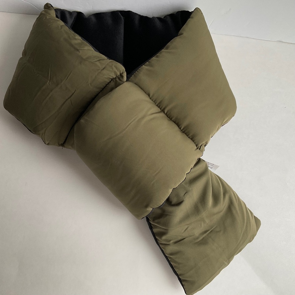 Hockley General Store Scarf Women’s Puffer Scarf Olive Gree & Black NWT